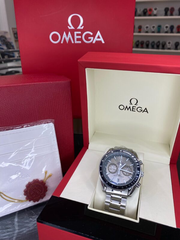 Omega AA+ Automático en caja - Image 4
