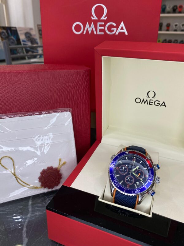 Omega AA+ Automático en caja